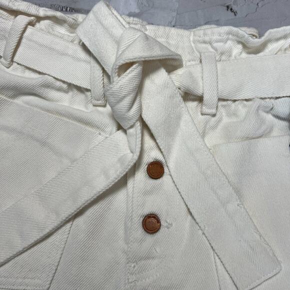 NWT BLANK NYC Twill Paperbag Shorts SIZE M Far Away White High Rise Belted NEW - Picture 6 of 13